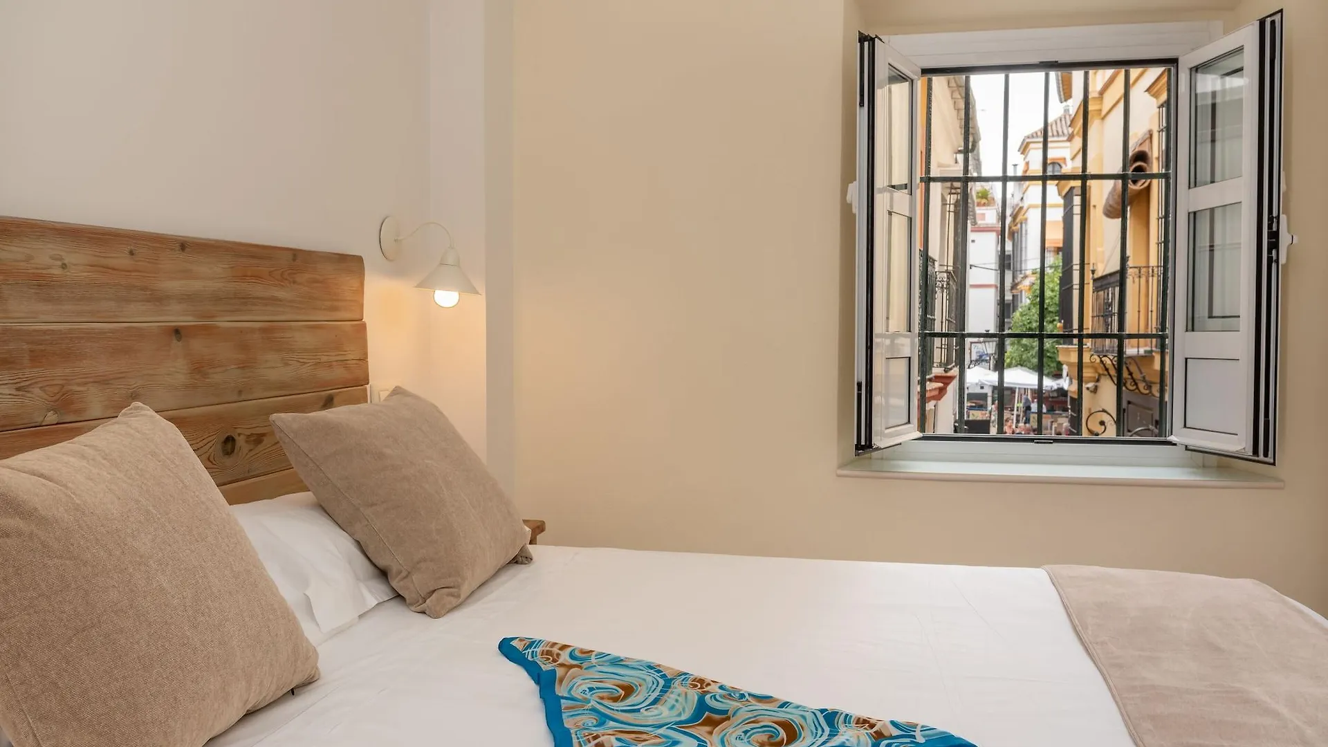 Hotel Boutique Elvira Plaza Seville 3*,