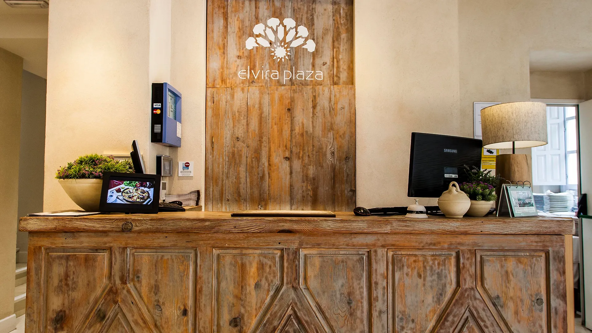 Hotel Boutique Elvira Plaza Seville 3*,