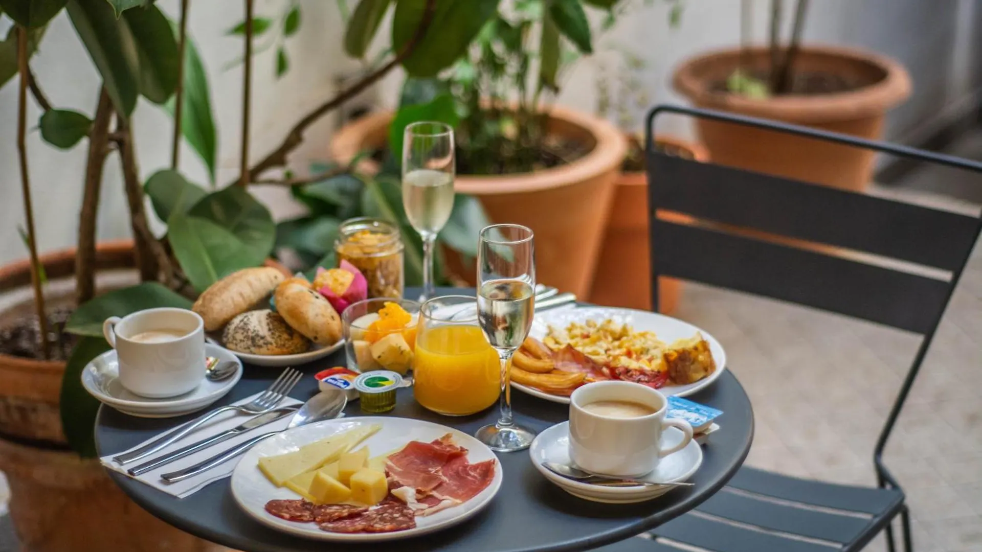 Hotel Boutique Elvira Plaza Seville